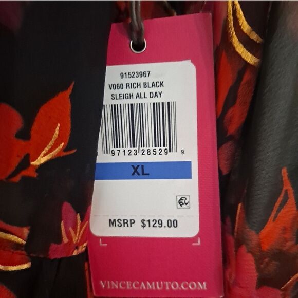 Floral V-Neck Dress - Picture 4 of 9